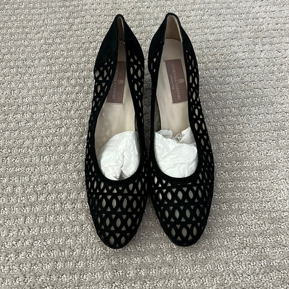 Black heel. Perfect condition. Italian made.